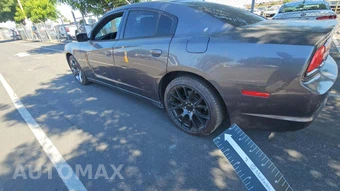 2014 Dodge Charger SE – miniatura 29