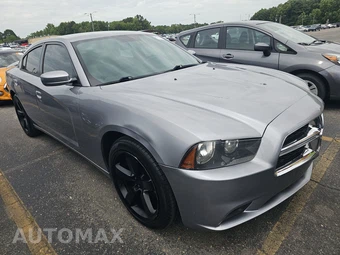 2014 Dodge Charger SE – miniatura 3