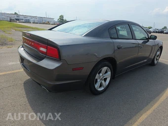 2014 Dodge Charger SE - miniatura 4