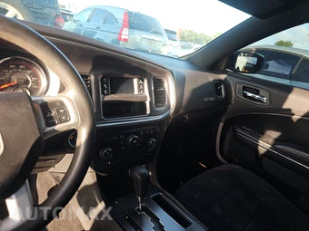 2014 Dodge Charger SE – miniatura 11