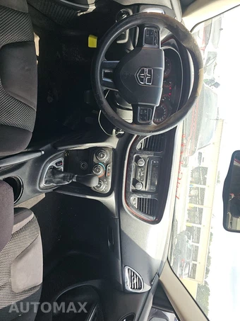 2014 Dodge Dart SE – miniatura 11