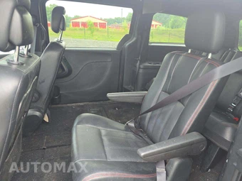 2014 Dodge Grand Caravan R/T 121.2" WB - miniatura 13