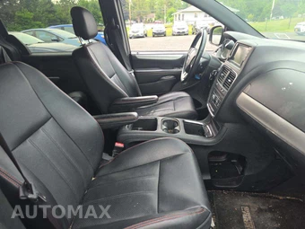 2014 Dodge Grand Caravan R/T 121.2" WB - miniatura 19