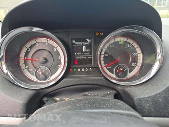 2014 Dodge Grand Caravan R/T 121.2" WB - miniatura 9