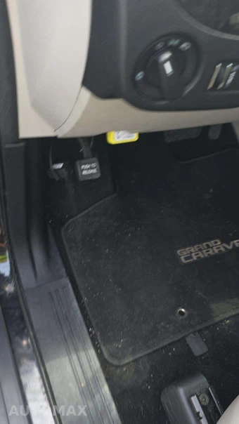 2014 Dodge Grand Caravan SE 121.2" WB - miniatura 21