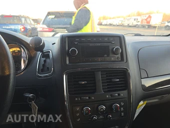 2014 Dodge Grand Caravan SE 121.2" WB – miniatura 11