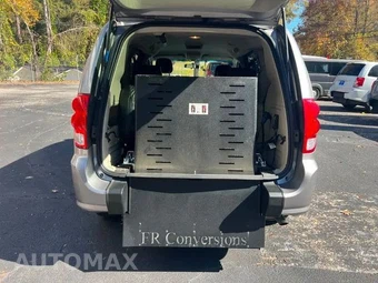 2014 Dodge Grand Caravan SE 121.2" WB - miniatura 12