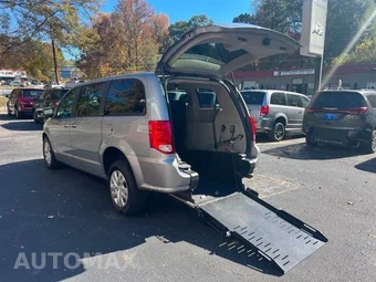 2014 Dodge Grand Caravan SE 121.2" WB - miniatura 2