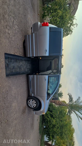 2014 Dodge Grand Caravan SE 121.2" WB - miniatura 41