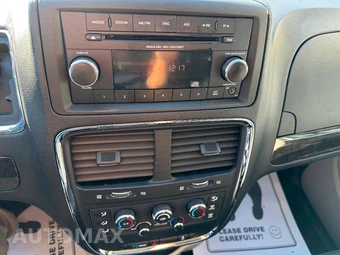 2014 Dodge Grand Caravan SE 121.2" WB - miniatura 14