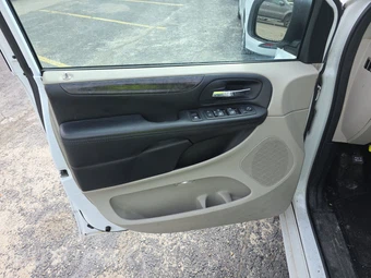 2014 Dodge Grand Caravan SE 121.2" WB - miniatura 9