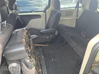 2014 Dodge Grand Caravan SE 121.2" WB - miniatura 13