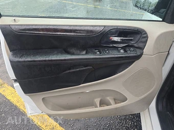 2014 Dodge Grand Caravan SE 121.2" WB - miniatura 9