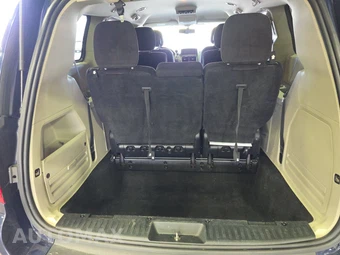 2014 Dodge Grand Caravan SE 121.2" WB - miniatura 17