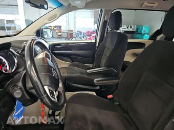 2014 Dodge Grand Caravan SE 121.2" WB - miniatura 7