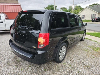 2014 Dodge Grand Caravan SE 121.2" WB - miniatura 3