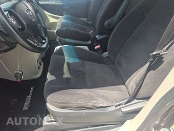 2014 Dodge Grand Caravan SE 30th Anniversary 121.2" WB – miniatura 7