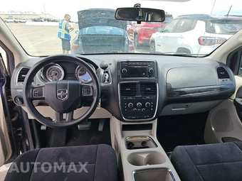 2014 Dodge Grand Caravan SXT 121.2" WB – miniatura 17