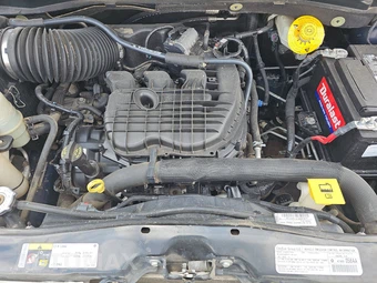 2014 Dodge Grand Caravan SXT 121.2" WB – miniatura 23