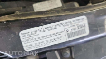 2014 Dodge Grand Caravan SXT 121.2" WB – miniatura 27