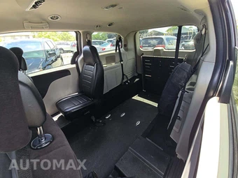 2014 Dodge Grand Caravan SXT 121.2" WB - miniatura 13