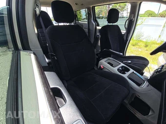 2014 Dodge Grand Caravan SXT 121.2" WB - miniatura 19