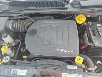2014 Dodge Grand Caravan SXT 121.2" WB – miniatura 16