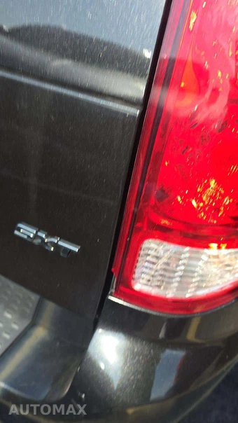 2014 Dodge Grand Caravan SXT 121.2" WB – miniatura 29