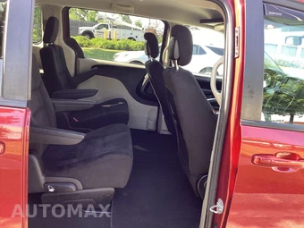 2014 Dodge Grand Caravan SXT 121.2" WB - miniatura 12