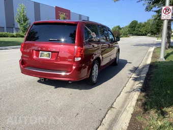 2014 Dodge Grand Caravan SXT 121.2" WB - miniatura 5