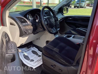 2014 Dodge Grand Caravan SXT 121.2" WB - miniatura 9