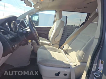 2014 Dodge Grand Caravan SXT 121.2" WB - miniatura 13
