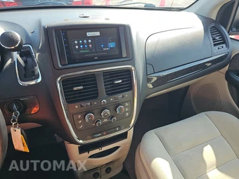 2014 Dodge Grand Caravan SXT 121.2" WB - miniatura 17