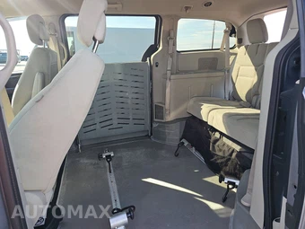 2014 Dodge Grand Caravan SXT 121.2" WB - miniatura 19
