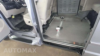 2014 Dodge Grand Caravan SXT 121.2" WB - miniatura 45