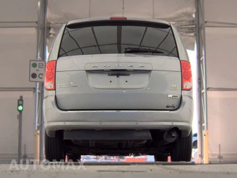 2014 Dodge Grand Caravan SXT 121.2" WB - miniatura 7