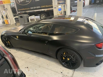 2014 Ferrari FF Base - miniatura 7
