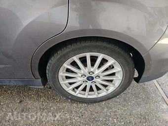 2014 Ford C-MAX Hybrid SE - miniatura 21