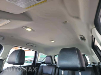 2014 Ford C-MAX Hybrid SE - miniatura 8