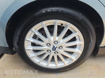 2014 Ford C-MAX Hybrid SE – miniatura 10