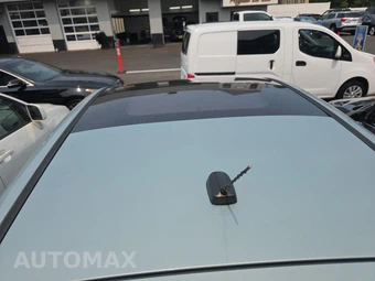 2014 Ford C-MAX Hybrid SE – miniatura 12