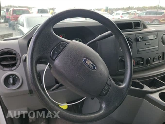 2014 Ford E-150 Commercial Cargo Van 138.0" WB - miniatura 10