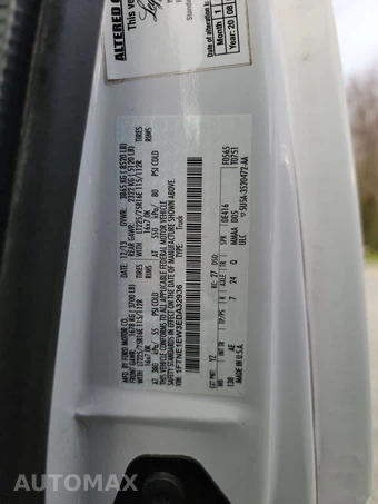 2014 Ford E-150 Commercial Cargo Van 138.0" WB - miniatura 13