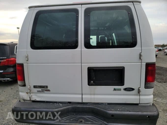 2014 Ford E-150 Commercial Cargo Van 138.0" WB - miniatura 5