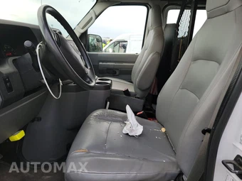 2014 Ford E-150 Commercial Cargo Van 138.0" WB - miniatura 7