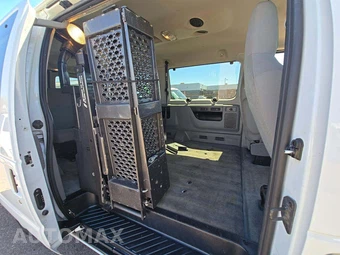 2014 Ford E-150 Wagon XLT 138.0" WB - miniatura 16
