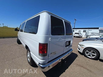 2014 Ford E-150 Wagon XLT 138.0" WB - miniatura 2