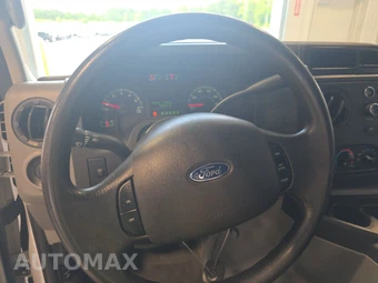 2014 Ford E-150 Wagon XLT 138.0" WB - miniatura 10