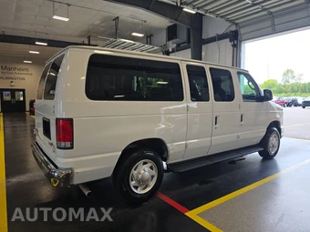 2014 Ford E-150 Wagon XLT 138.0" WB - miniatura 4