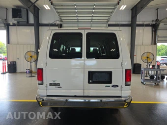 2014 Ford E-150 Wagon XLT 138.0" WB - miniatura 5